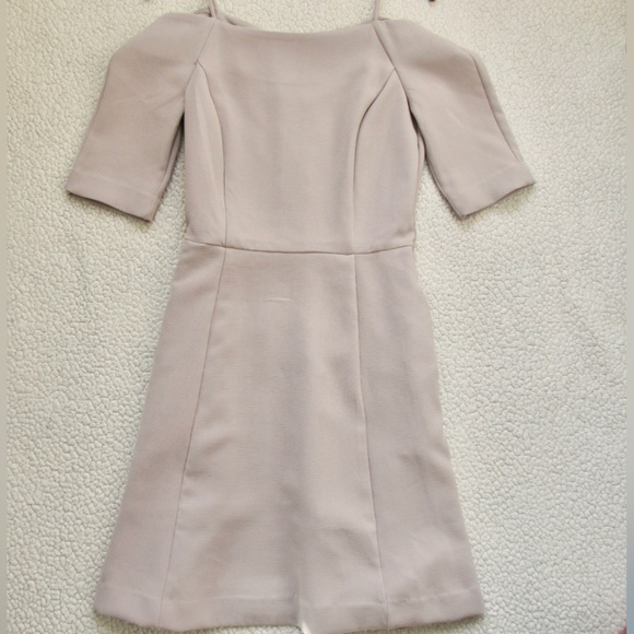 H&M Crêpe Dress - Picture 5 of 13